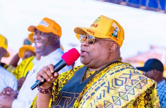 Gunmen Attack Adeleke’s Convoy in Osogbo, Exchange Gunfire With Security Operatives